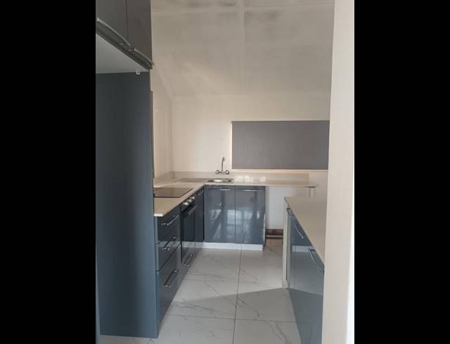 3 BEDROOM HOUSE FOR SALE IN MONTCLAIR